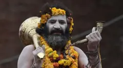 પ્રયાગરાજ અલ્લાહબાદ કુંભ 2025, નાગા સાધુ ક્યાં રહે, નાગા સાધુ અને ઔરંગઝેબની લડાઈ, કાશી વિશ્વનાથ કૉરિડૉર, જ્ઞાનવાપી મસ્જિદ સર્વે વિવાદ, જ્ઞાનવાપી મસ્જિદ, બીબીસી ગુજરાતી, બીબીસી ન્યૂઝ ગુજરાતી 