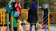 د ښځو باغ