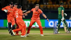 தென் ஆப்ரிக்கா vs நெதர்லாந்து