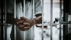 गिरफ़्तार सांकेतिक तस्वीर