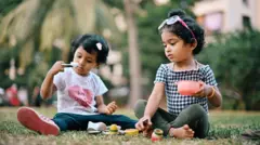 குழந்தை பராமரிப்பு மற்றும் பாதுகாப்பு