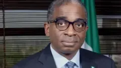 Segun Awolowo wọ kootu, o si tun wọ awo soju