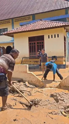 Tapanuli Tengah banjir lagi, warga kembali mengungsi