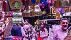 مظاهر احتفالية بشهر رمضان في مصر