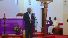Bwana Magufuli rjo ubwo yari muri kiliziya ya Dodoma