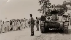 హైదరాబాద్ రాజ్యంలోకి యుద్ధ ట్యాంకులతో ప్రవేశించిన భారతీయ సైన్యం