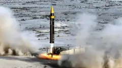 Iran imetangaza kwamba itaendelea na mashambulizi yake hadi "mchokozi atakapoadhibiwa." 