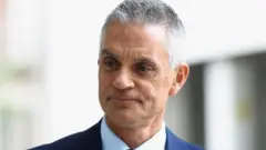 बीबीसी के महानिदेशक टिम डेवी