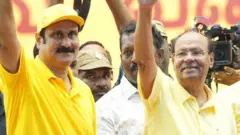 ராமதாஸ், அன்புமணி மோதலுக்கு திமுக காரணமா? 2026 தேர்தலில் எந்த கட்சிக்குப் பலன்?