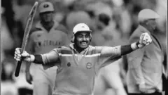 જાવેદ મિયાંદાદ 1992ના ક્રિકેટ વર્લ્ડ કપમાં બીજા ક્રમના સૌથી વધુ રન કરનાર ક્રિકેટર હતા