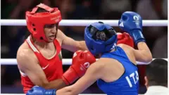पेरिस ओलंपिक में विमेन बॉक्सिंग के एक मैच में इटली की बॉक्सर 46 सेकेंड के बाद ही मैच से हट गईं