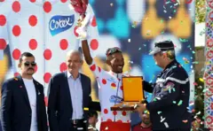 ኣብ ዙር ኣልጀርያ ኣምበሳ ዓቐብ ኮይኑ ውድድሩ ዝዛዘመ ኣባል ሃገራዊት ጋንታ ኤርትራ ዳዊት የማነ