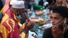 'ஒரே நாடு, ஒரே சட்டம்' செயலணி: இனவாத ரீதியிலான பரிந்துரைகள் என முஸ்லிம்கள் கண்டனம்