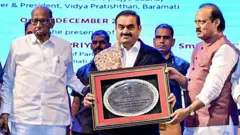 शरद पवार, गौतमी अदानी आणि अजित पवार