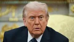 डोनाल्ड ट्रम्प