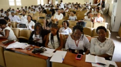 Àwọn akẹ́kọ̀ọ́ ní yàrá ìkẹ́kọ̀ọ́