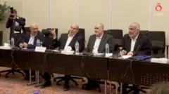 وفد حركة حماس خلال مفاوضات غير مباشرة مع إسرائيل في مدينة شرم الشيخ المصرية في وقت سابق من شهر أكتوبر/ تشرين الأول الماضي.
