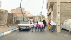 مشکلات ثبت‌نام کودکان افغان در مدارس ایران