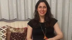 نازنین زاغری با شیوع ویروس کرونا در زندان های ایران با پابند الکتریکی به مرخصی فرستاده شده