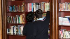 məktəb, təhsil, rus dili, Bakı, Azərbaycan, ibtidai təhsil, orta məktəb, rus bölməsi, rus məktəbi, Təhsil Nazirliyi, şagird