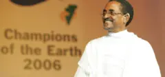 ዶክተር ተወለደ ብርሃን 