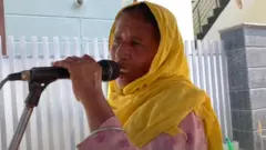મહિલા