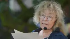 Claudine Haroche lors de l'une des conférences du festival Hay, au Mexique