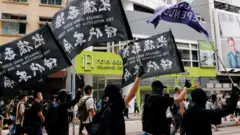 《國安法》、國際制裁與新冠「清零」：香港下任特首面對何種挑戰