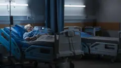 Autora principal de relatório de comissão criada por periódico científico discute a morte e ideias para modificar relação que temos com o morrer.