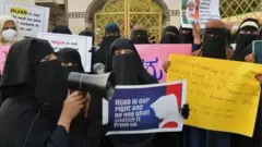 ஹிஜாப் சர்ச்சை