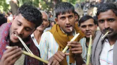 साखरेचा दर कधी वाढवणार? ऊस उत्पादकांचा पंतप्रधानांना प्रश्न