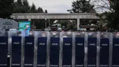 Boğaziçi Üniversitesi'nin girişi