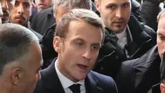 صدر ایمینویل میکخواں