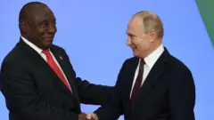 To arrest Vladimir Putin for South Africa go be 'declaration of war', Ramaphosa tok