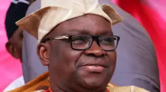 Aworan Gomina nigba kan ri nipinlẹ Ekiti, Ayodele Fayose