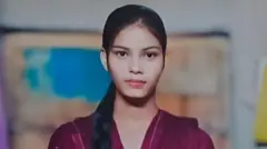 18 वर्षांची पुष्पा महतो घरून 10 किलोमीटर लांब असलेल्या चास येथील कॉलेजला सायकलने जायची.