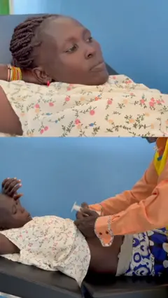 Homme qui consulte une femme