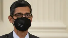 Google yöneticisi Sundar Pichai, Temmuz ayında tüm çalışanlara aşı yaptırmalarını söyledi
