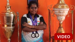 'இரும்பு பட்டறைக்கு வேலைக்கு போனேன்' - ஏழ்மையை கேரம் விளையாட்டால் வென்ற உலக சாம்பியன் கீர்த்தனா