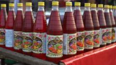 রূহ আফজা- রমজানে জনপ্রিয় এক পানীয়ের এক শতাব্দীর ইতিহাস