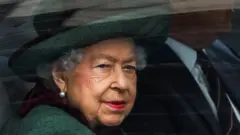 الملكة إليزابيث