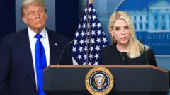 Trump y Bondi