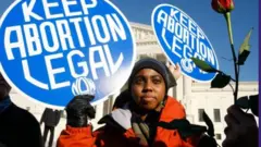 Wata mai zanga-zanga