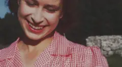 Nữ hoàng Elizabeth: Đoạn phim cho thấy 'niềm vui phía sau những lễ nghi'