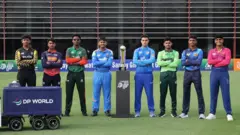 د نوولس کلنو لوبډلو مشران 