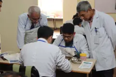 वीर अस्पतालमा चिकित्सकहरू