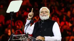வாஜ்பாய் உத்தியை பின்பற்றுகிறாரா மோதி? 