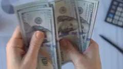 বাংলাদেশে ডলারের ব্যবহার