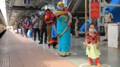 రైలు ప్రయాణాలు