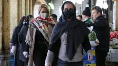 کرونا در ایران؛ روحانی می‌گوید بعضی از استان‌ها 'سفیدند' وزارت بهداشت می‌گوید سفید نداریم